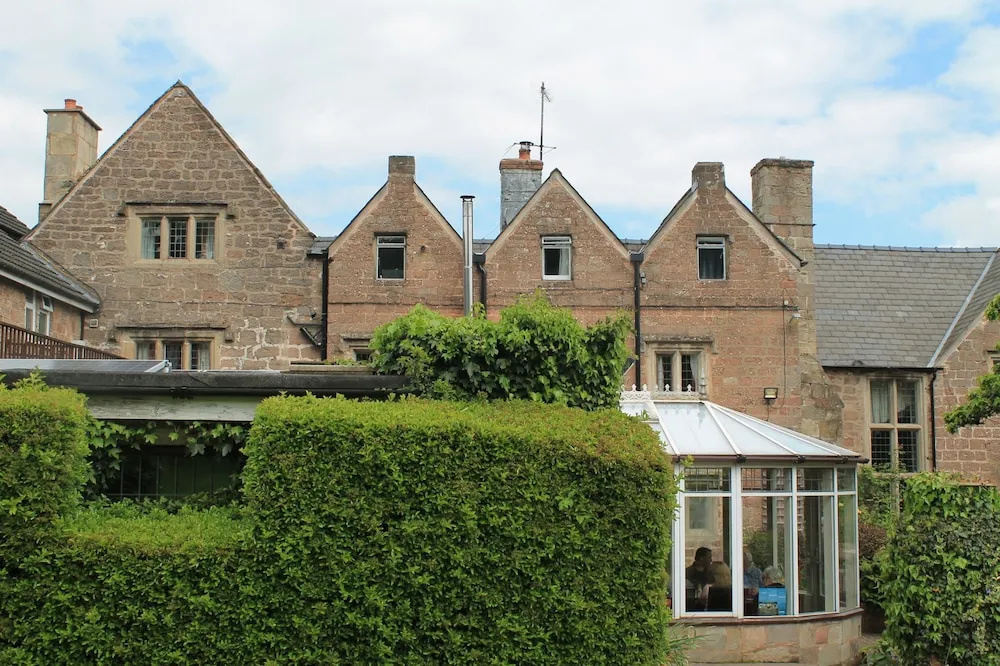 Old Court Hotel