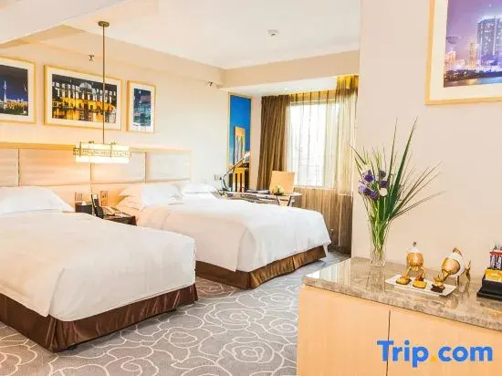 Deluxe Double Family room (twin beds)
