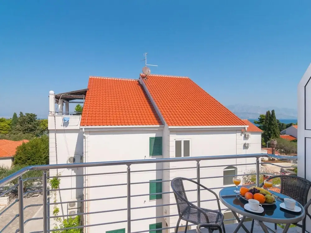 Apartments Island Beat - Two Bedroom Apartment With Balcony and Sea View
