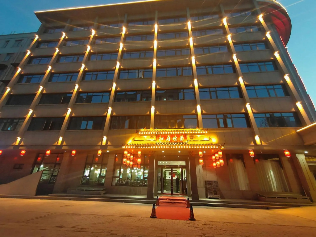 Hailong Hotel (Wanda Plaza Pang Xuchang East Station) in Xuchang
