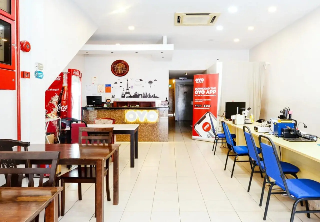Food & Beverage