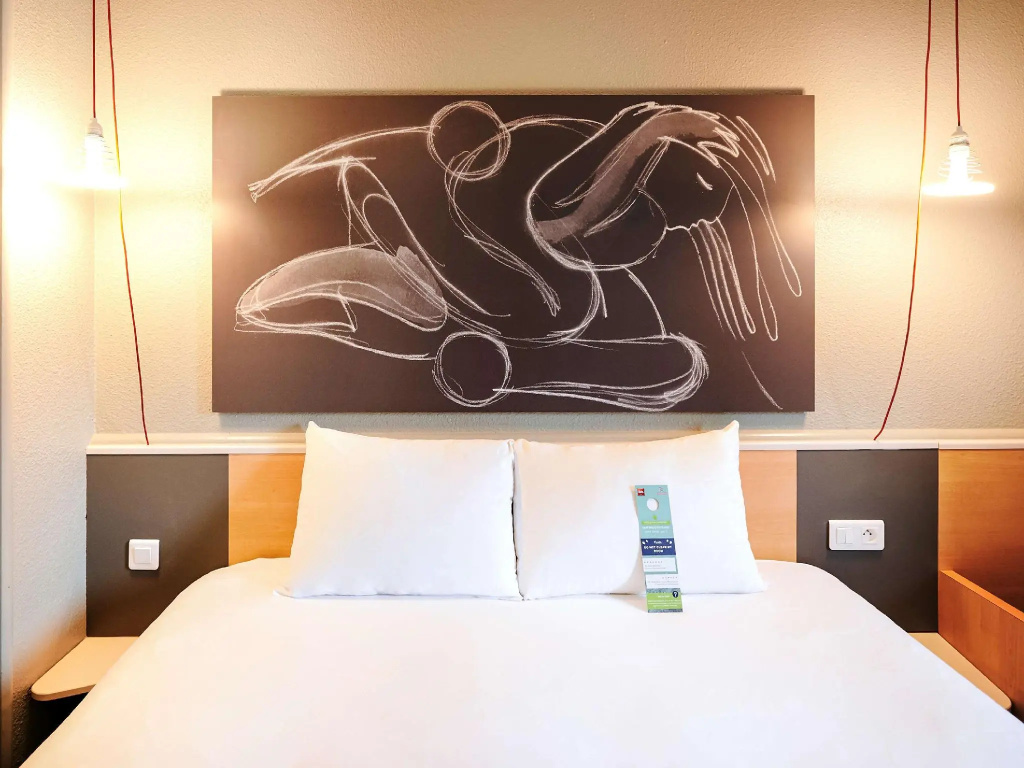 Standard Double room (full double bed)