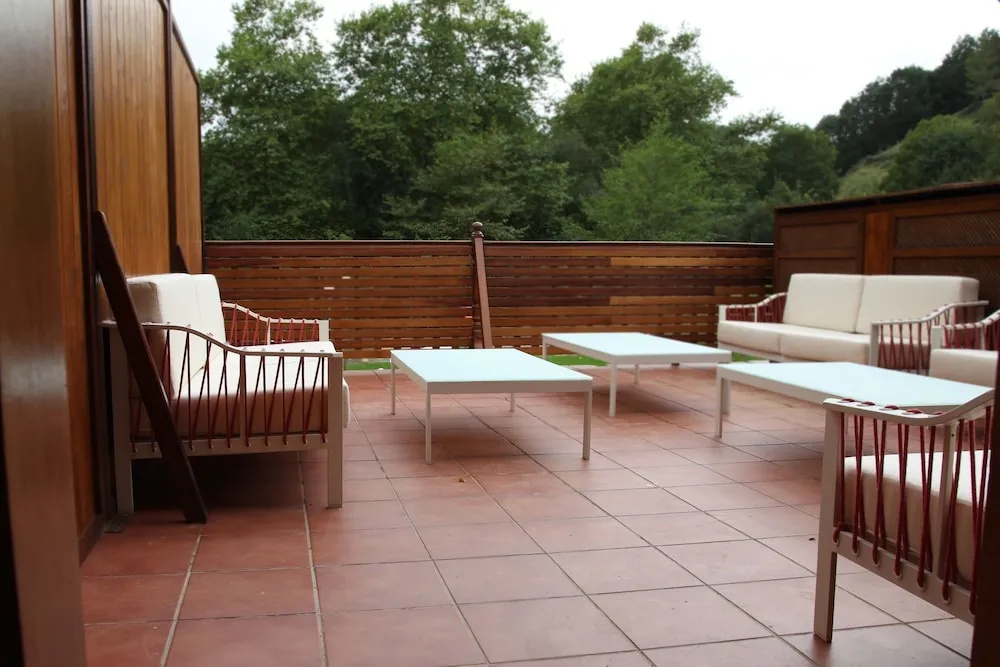 Balcony & Terrace