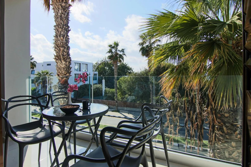 Phaedrus Living Seaside Constantinos 113