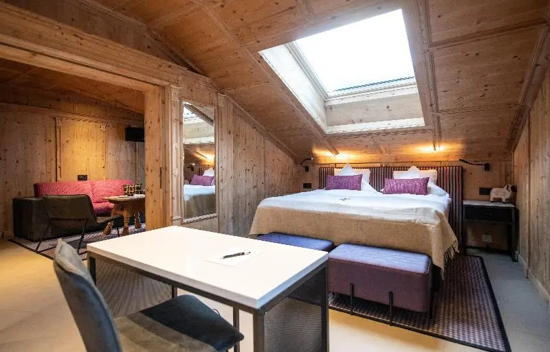 Tradition Julen Hotel - Chambres