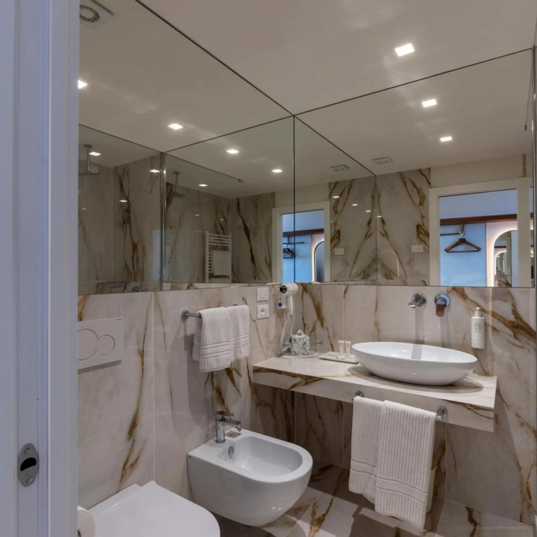 Hotel photo 34