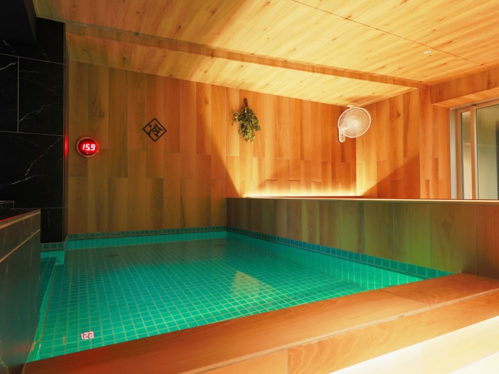 Rembrandt Cabin and Spa Shimbashi - Caters to Men 사진 23