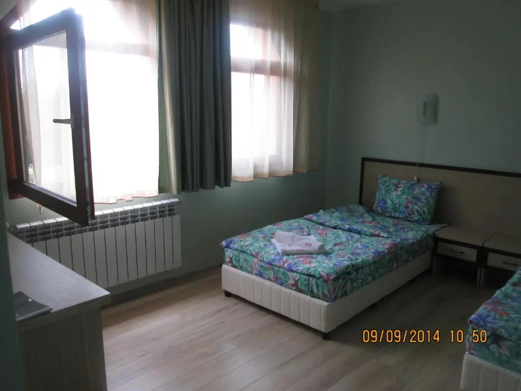 Hotel Emaly Green - Chambres
