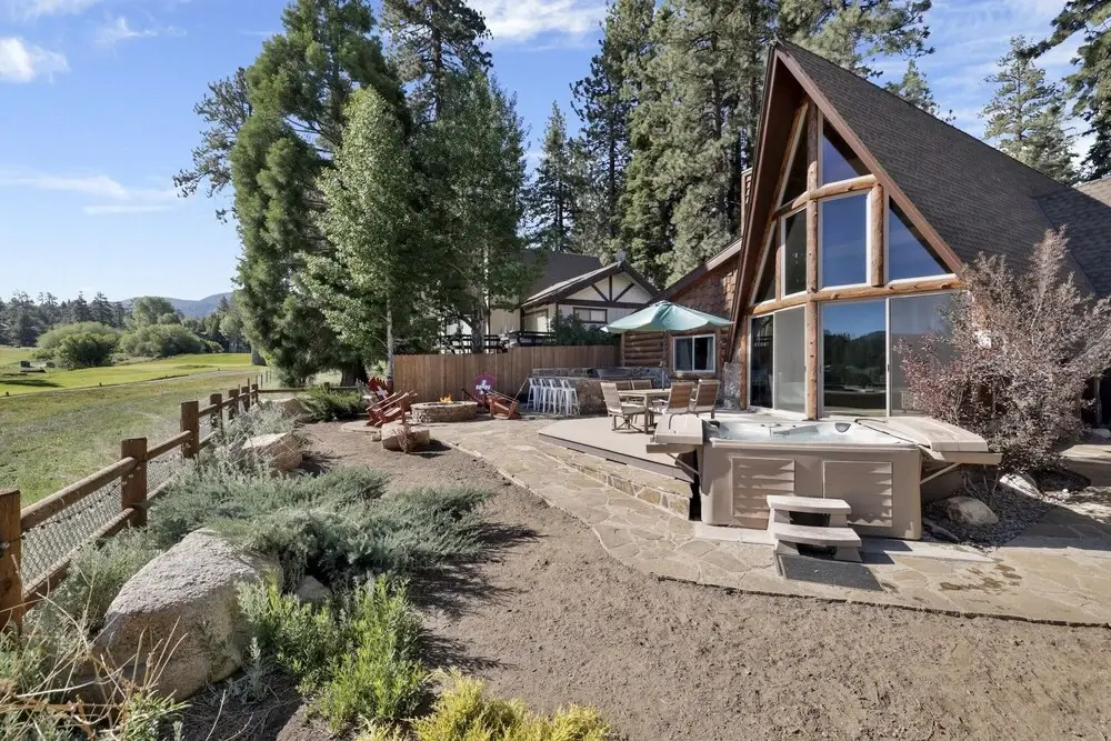 2152-big Bear Den 3 Bedroom Home by RedAwning