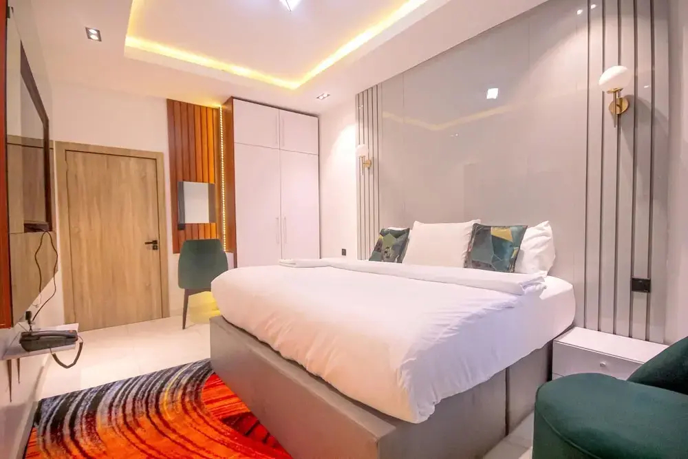 BnJ Benin City Oasis - Spacious 3BR Apartment — фото 5