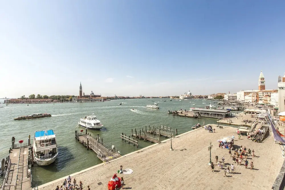 Beach & Waterfront
