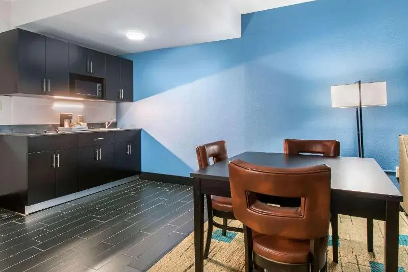 Hawthorn Extended Stay by Wyndham Chambersburg - Chambres