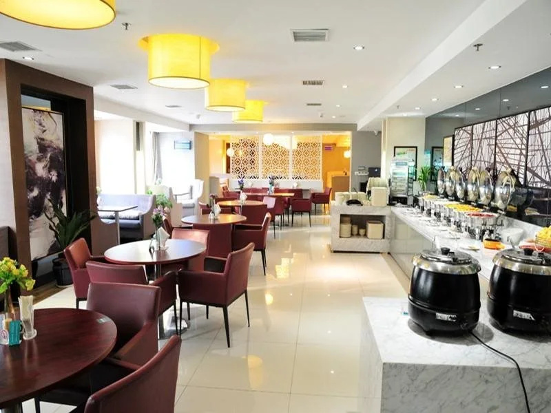 Food & Beverage