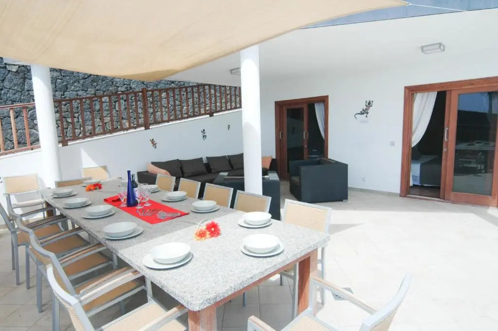 Villa Montana baja - A Stunning 7 Bedroom Villa - Perfect For Large Families And Friends