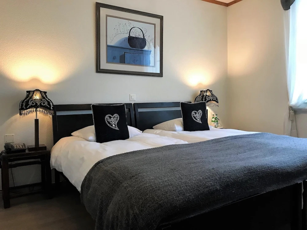 Standard Double room with partial view (full double bed)