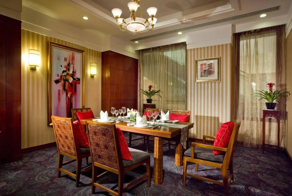 Jiaxing Sunshine Hotel - фото 16