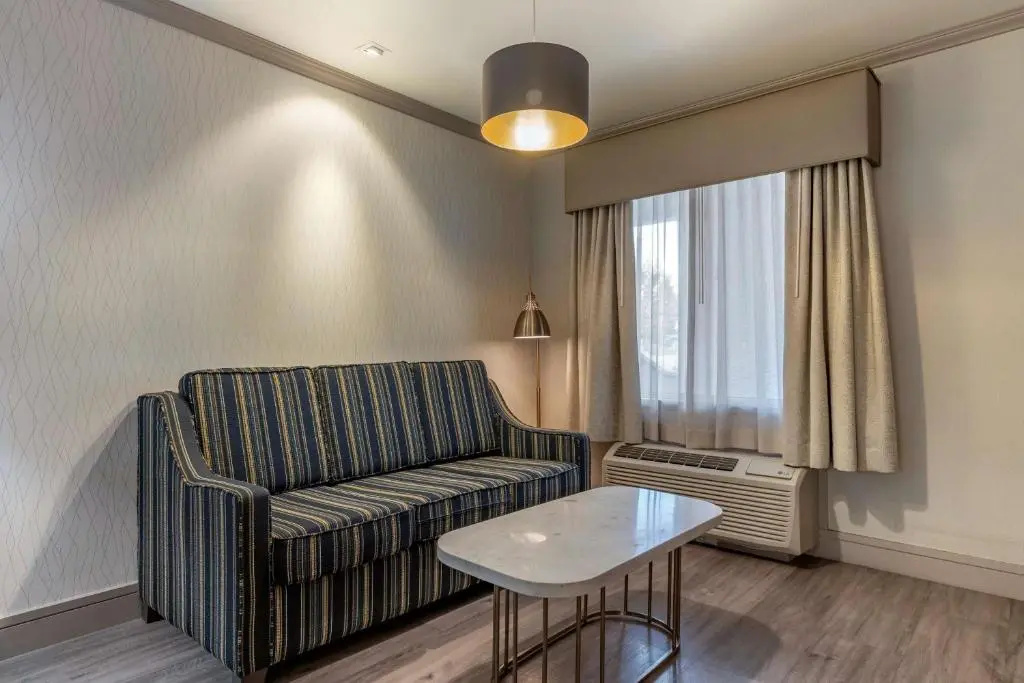 Best Western Plus Executive Suites - Chambres