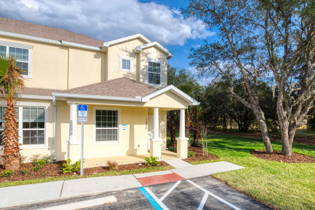 Marvelous 3Bd w Pool Near Disney at Serenity 1536