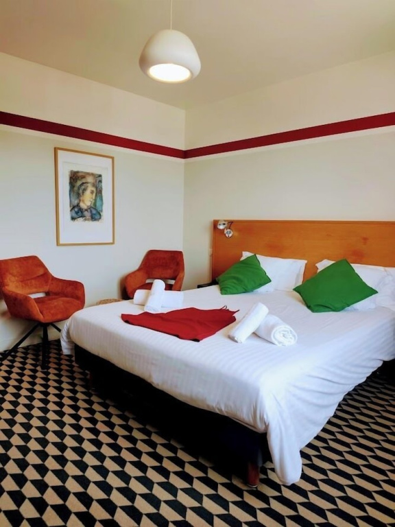 Superior Double room with mountain view (full double bed)