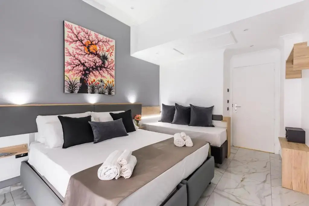 Superior Triple room
