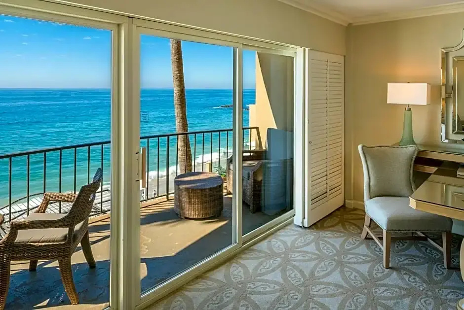 Standard Quadruple room oceanfront