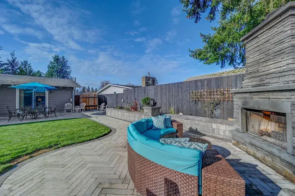 Renton Oasis: Relaxing 3br Home W/ Great Outdoor! 3 Bedroom Home by RedAwning - фото 16
