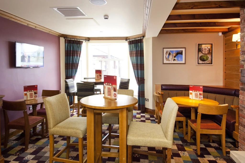 Premier Inn Glastonbury - Général