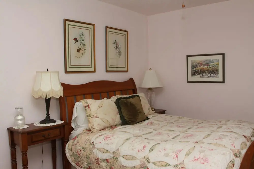 Standard Double room with garden view (full double bed)