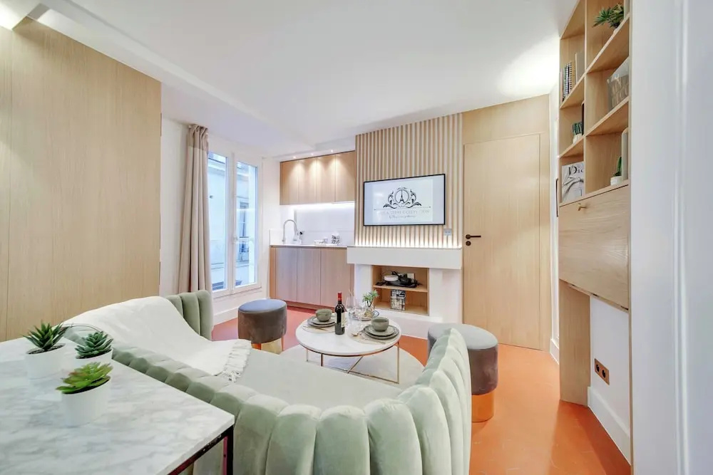 Voir la photo 2 — Amazing Historical Parisien Flat Next TO Louvre Area ! - 3