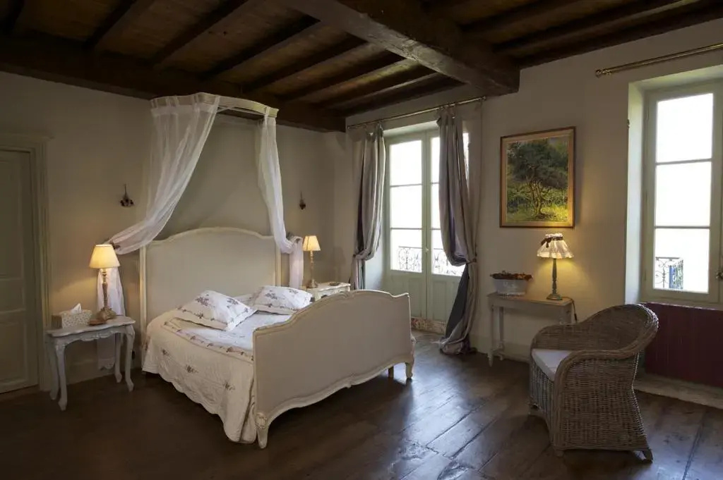 Standard Double room with balcony (full double bed)