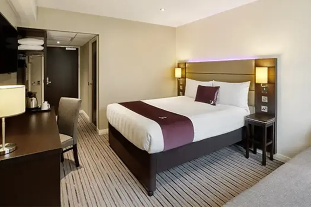 Premier Inn Watford Central - Général
