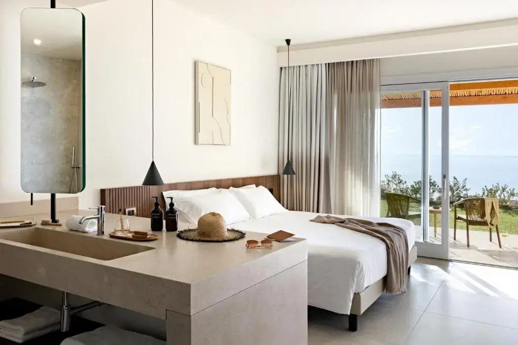 Standard Double room with balcony and with sea view (full double bed)