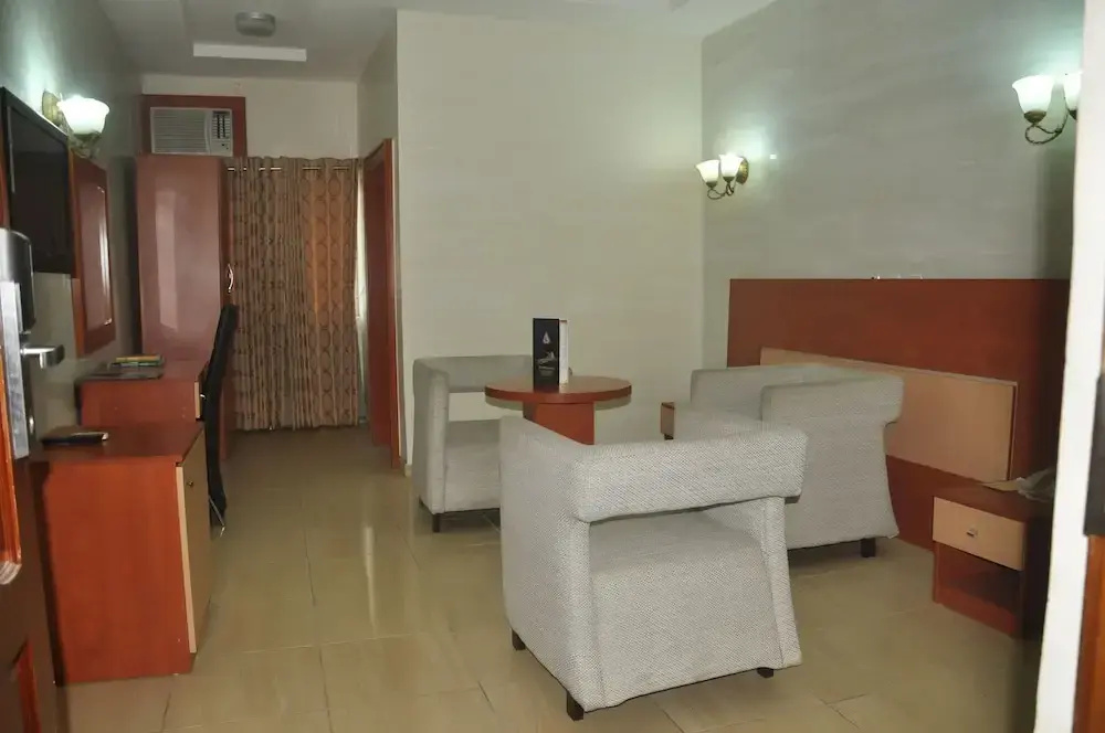 Top Rank Hotel - Chambres