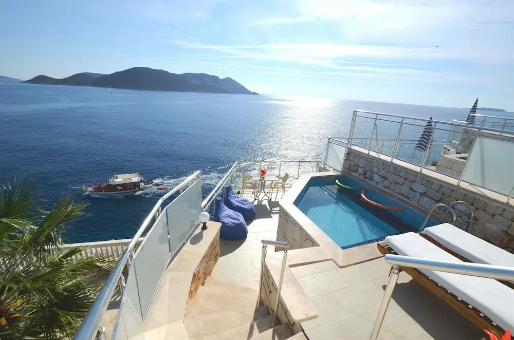 Standard room with balcony and with view