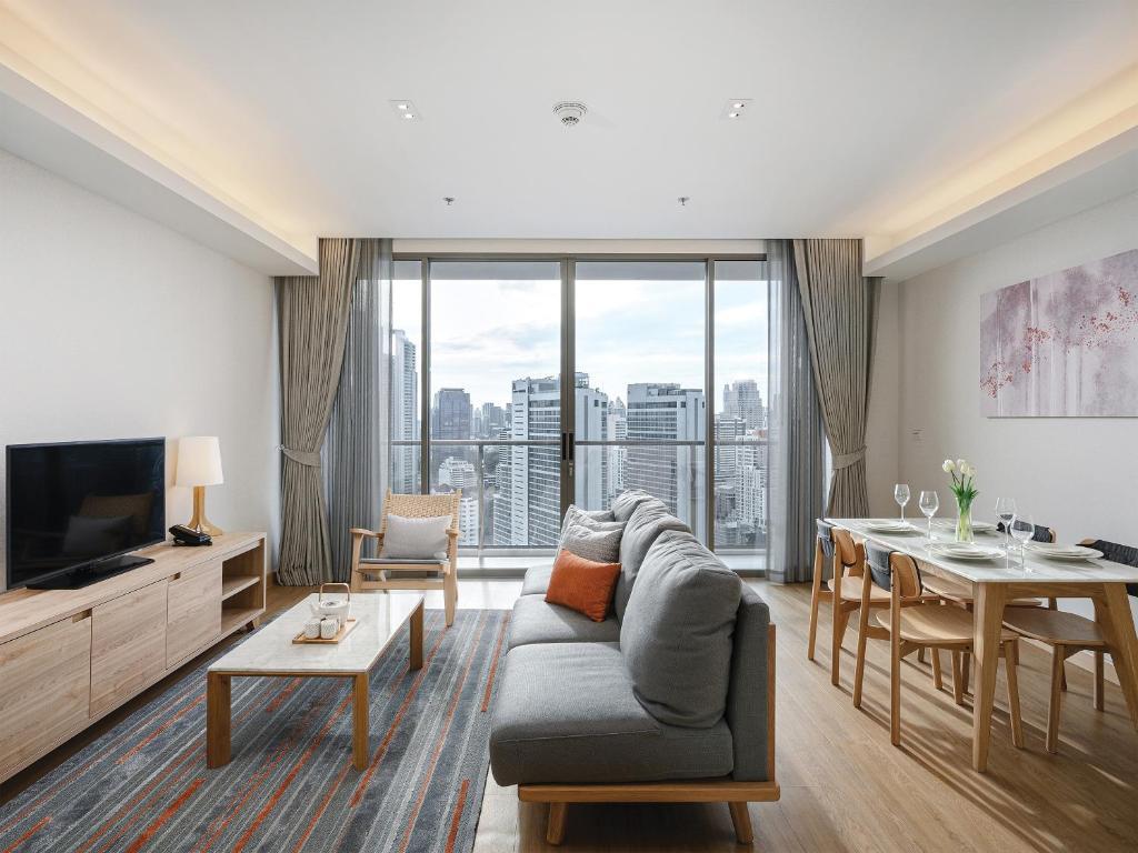 Апартаменты Executive с 2 комнатами в Oakwood Suites Bangkok