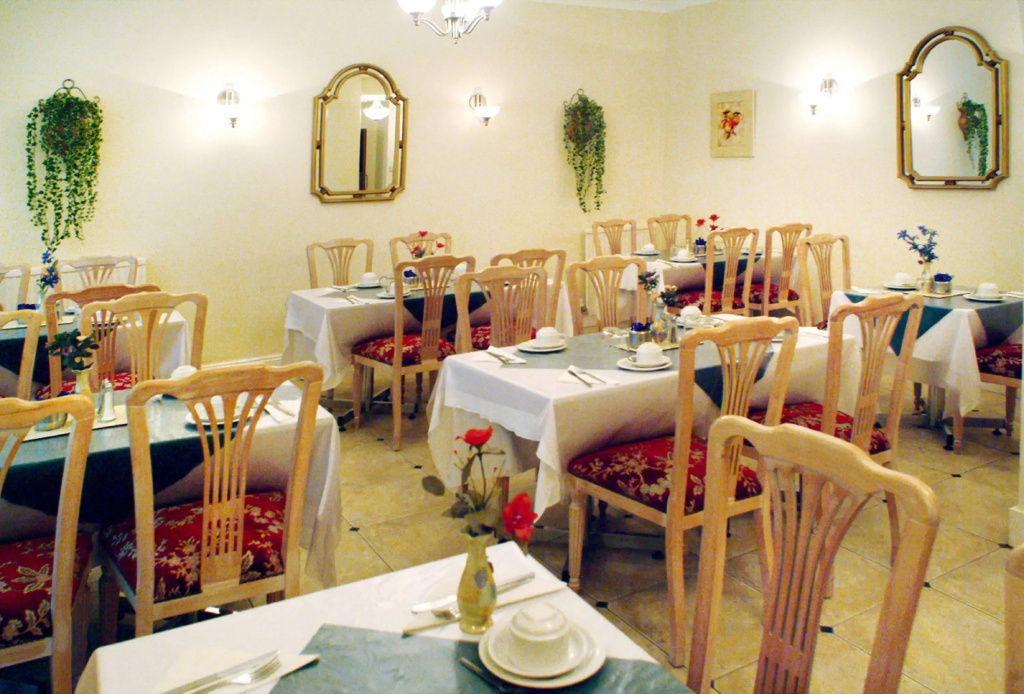 Food & Beverage