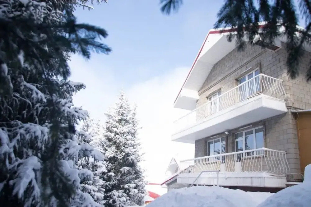 Курортный отель Shymbulak Resort House в Алматы