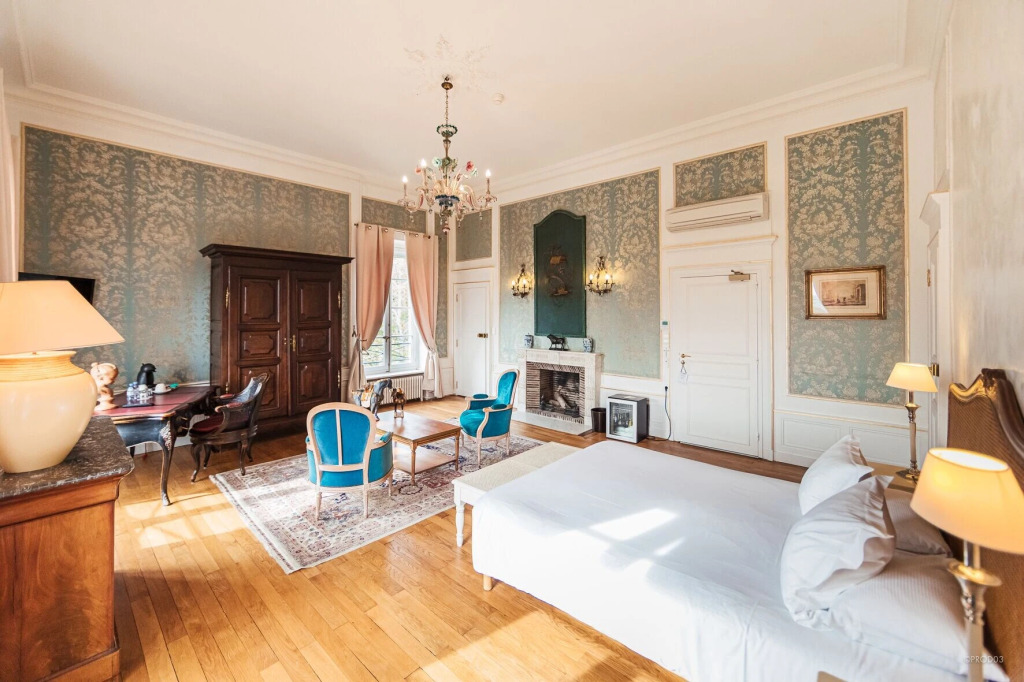 Restaurant - Le Château d'Ygrande by null