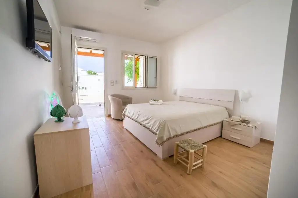 Superior Double room (full double bed)
