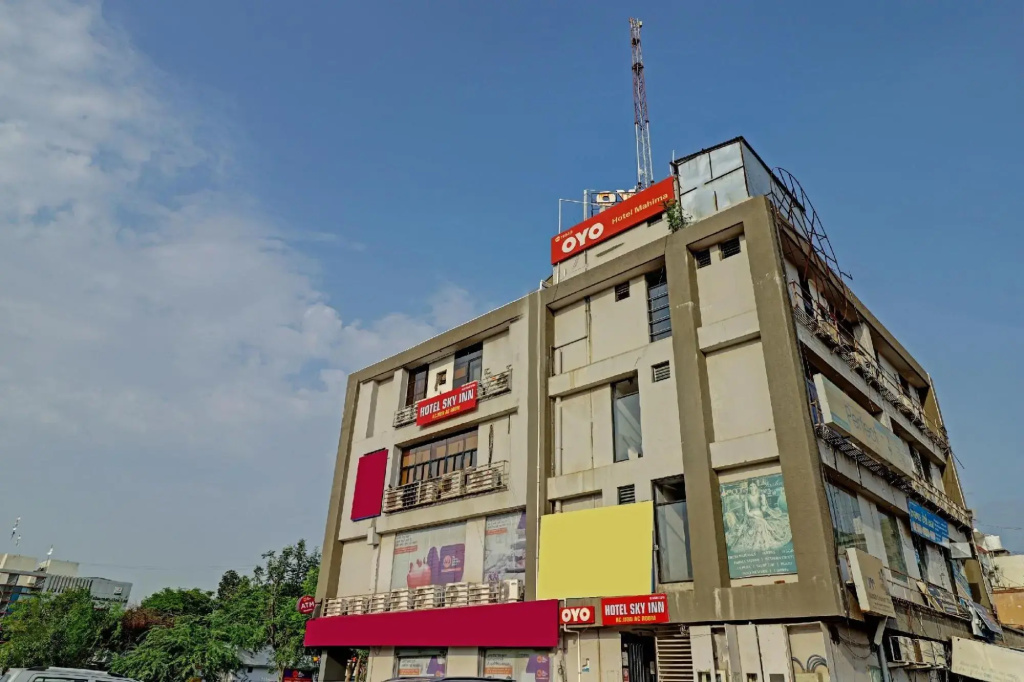 Crystal Residency By OYO Rooms