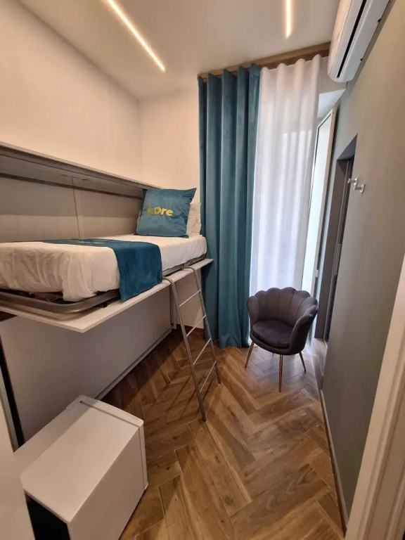 Economy room