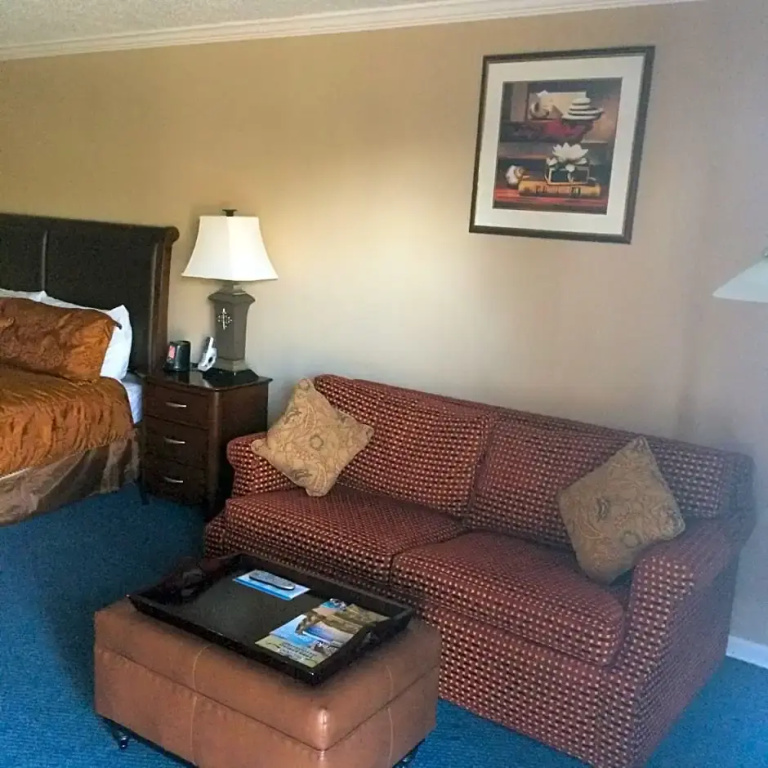 Double Suite (full double bed)