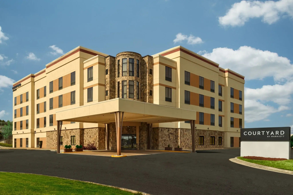 Courtyard By Marriott Atlanta Conyers