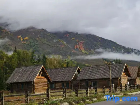 Kanas Seven Isles Cloud Footsteps Guesthouse (Kanas Old Village Branch)