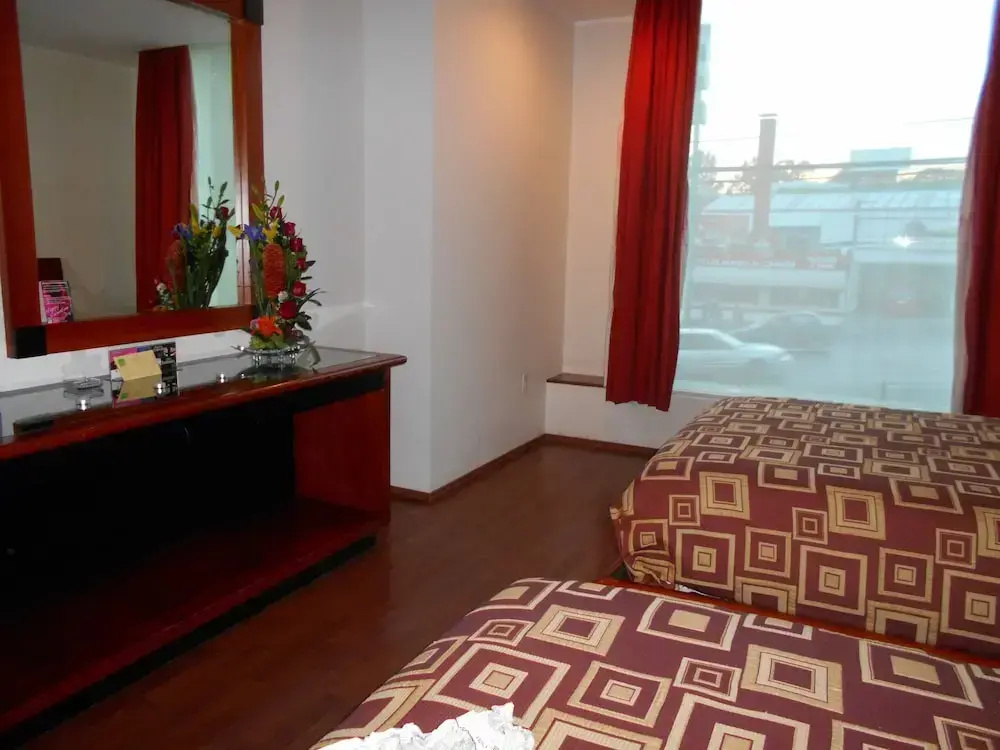 Standard Double room with balcony (full double bed)