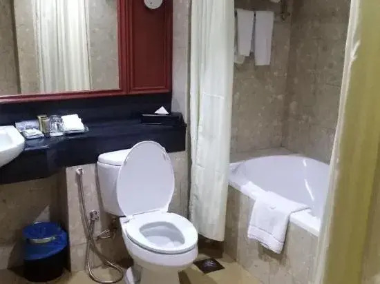 Oriental Crystal Hotel