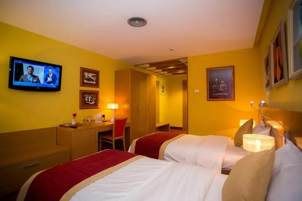 Standard Double room (twin beds)