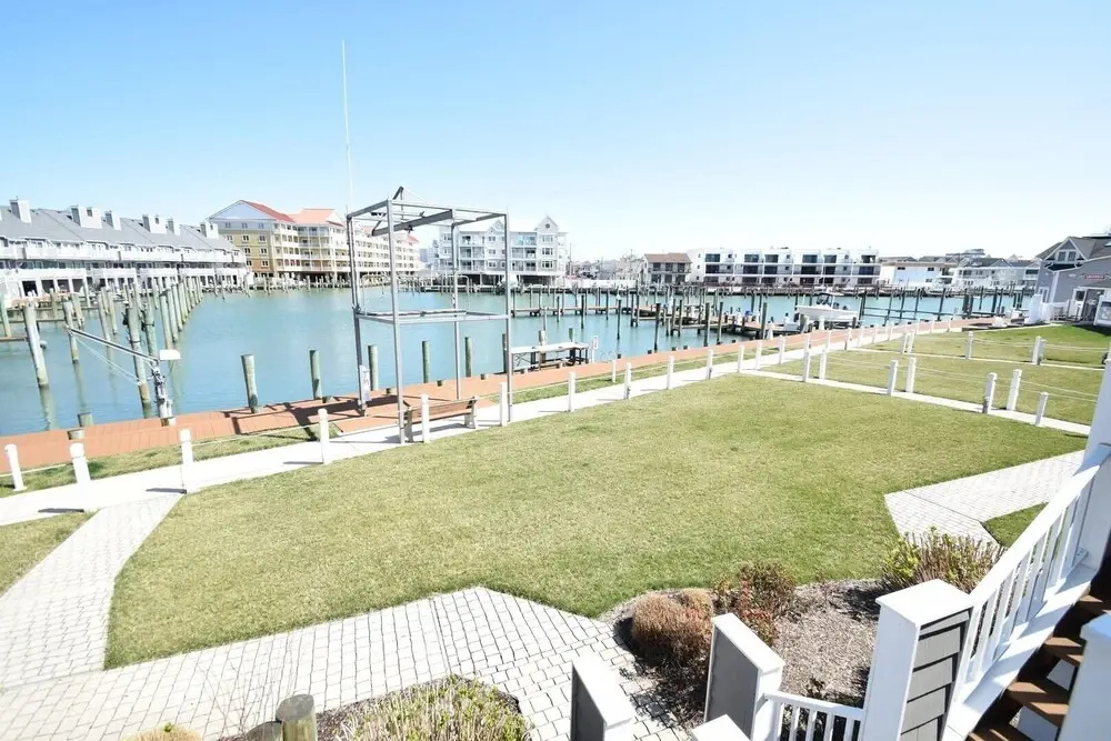 Harbour Island 28d 2 Bedroom Townhouse