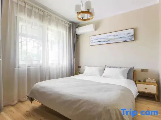 2 Bedrooms Standard Triple room