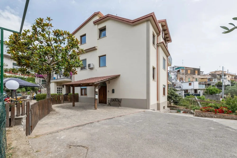 LeMoon Holiday Home Terrace & NETFLIX